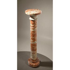 Colonne en marbre rouge