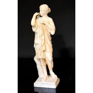 Statue représentant Diane de Gabi Mabre 