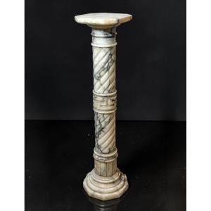 Column With Geometric Reliefs In Arabescato Marble 