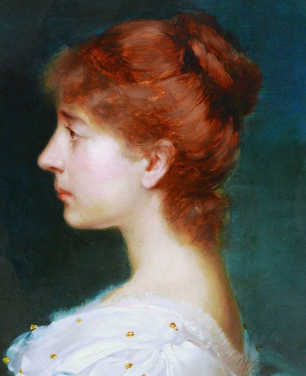 Attribué à Jules-Frédéric BALLAVOINE, Portrait de femme rousse en robe blanche de profil-photo-2