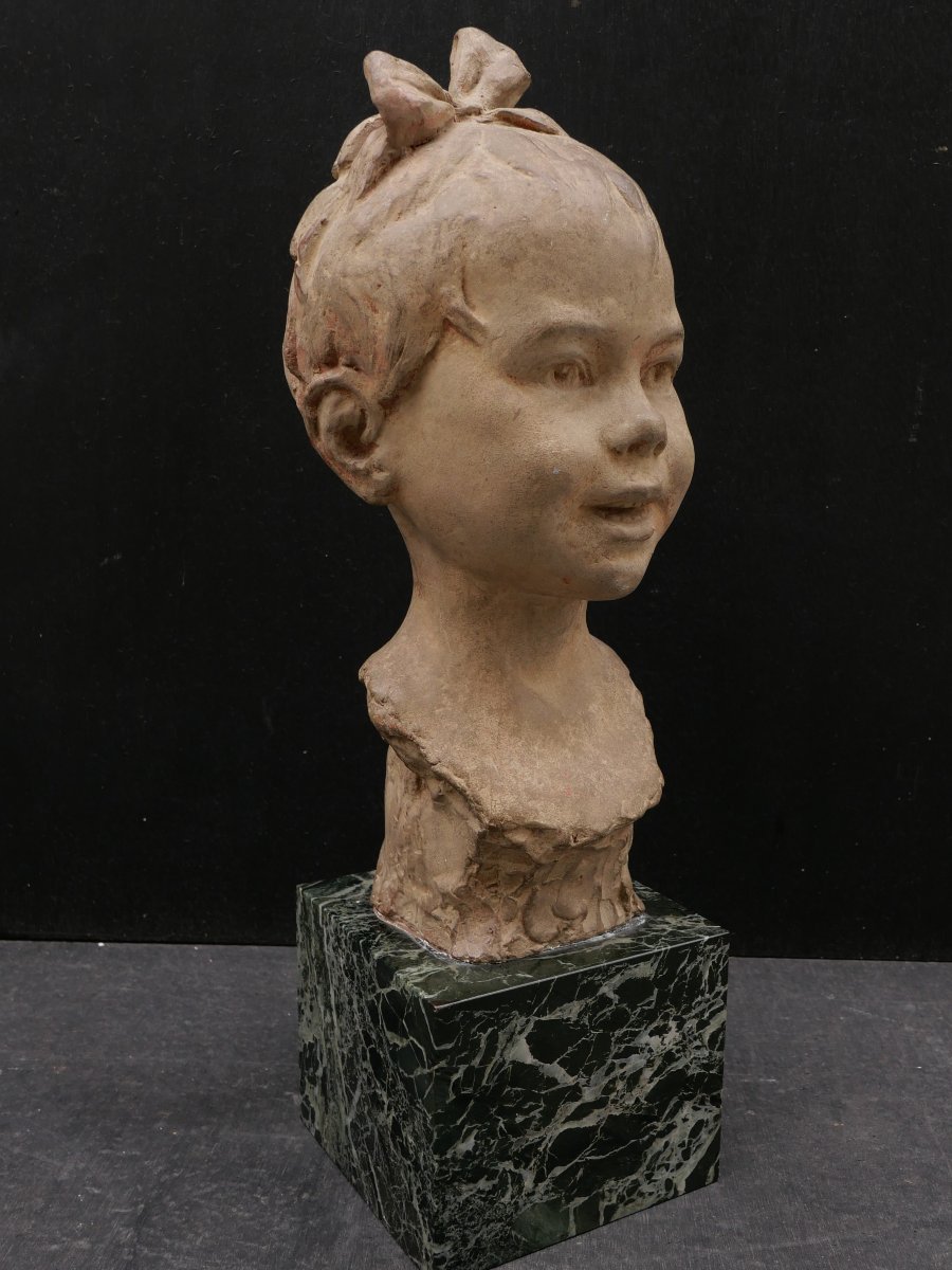 Attribué à Albert Henri MARQUE, Tête de petite fille au noeud dans les cheveux, terre cuite-photo-3