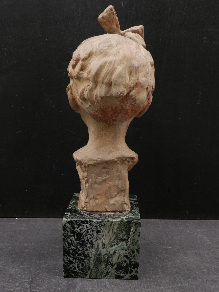 Attribué à Albert Henri MARQUE, Tête de petite fille au noeud dans les cheveux, terre cuite-photo-2