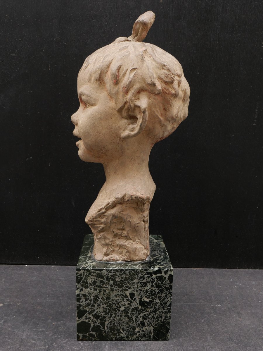 Attribué à Albert Henri MARQUE, Tête de petite fille au noeud dans les cheveux, terre cuite-photo-3