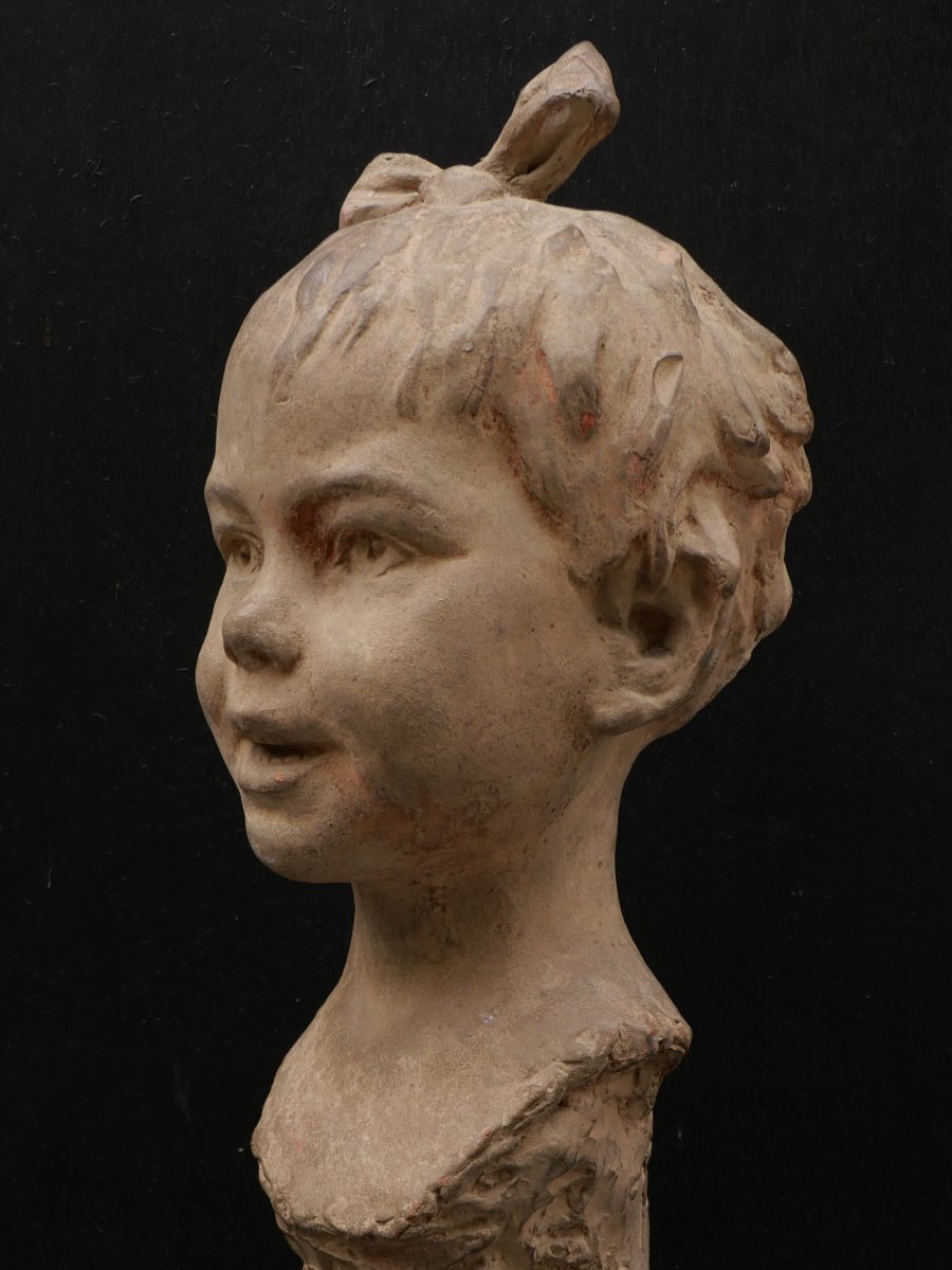 Attribué à Albert Henri MARQUE, Tête de petite fille au noeud dans les cheveux, terre cuite-photo-5