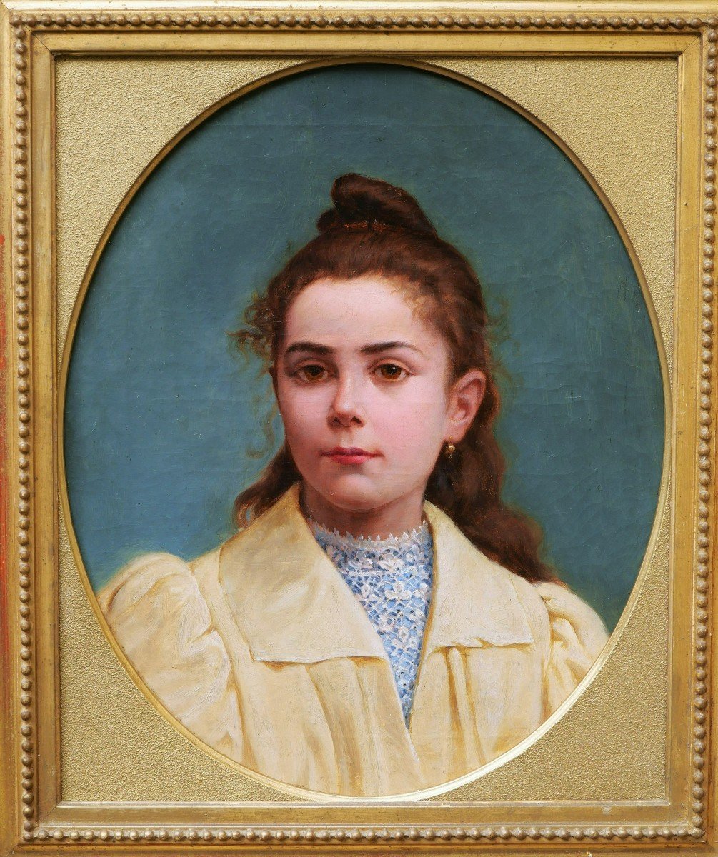 École FRANÇAISE circa 1880, Portrait de petite fille brune aux yeux noisette-photo-2