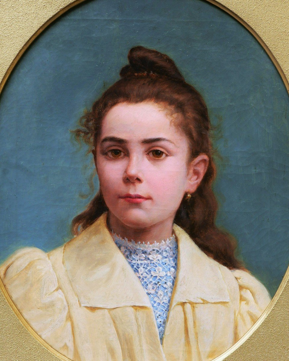 French School Circa 1880, Portrait Of A Brunette Little Girl With Hazel Eyes-photo-3