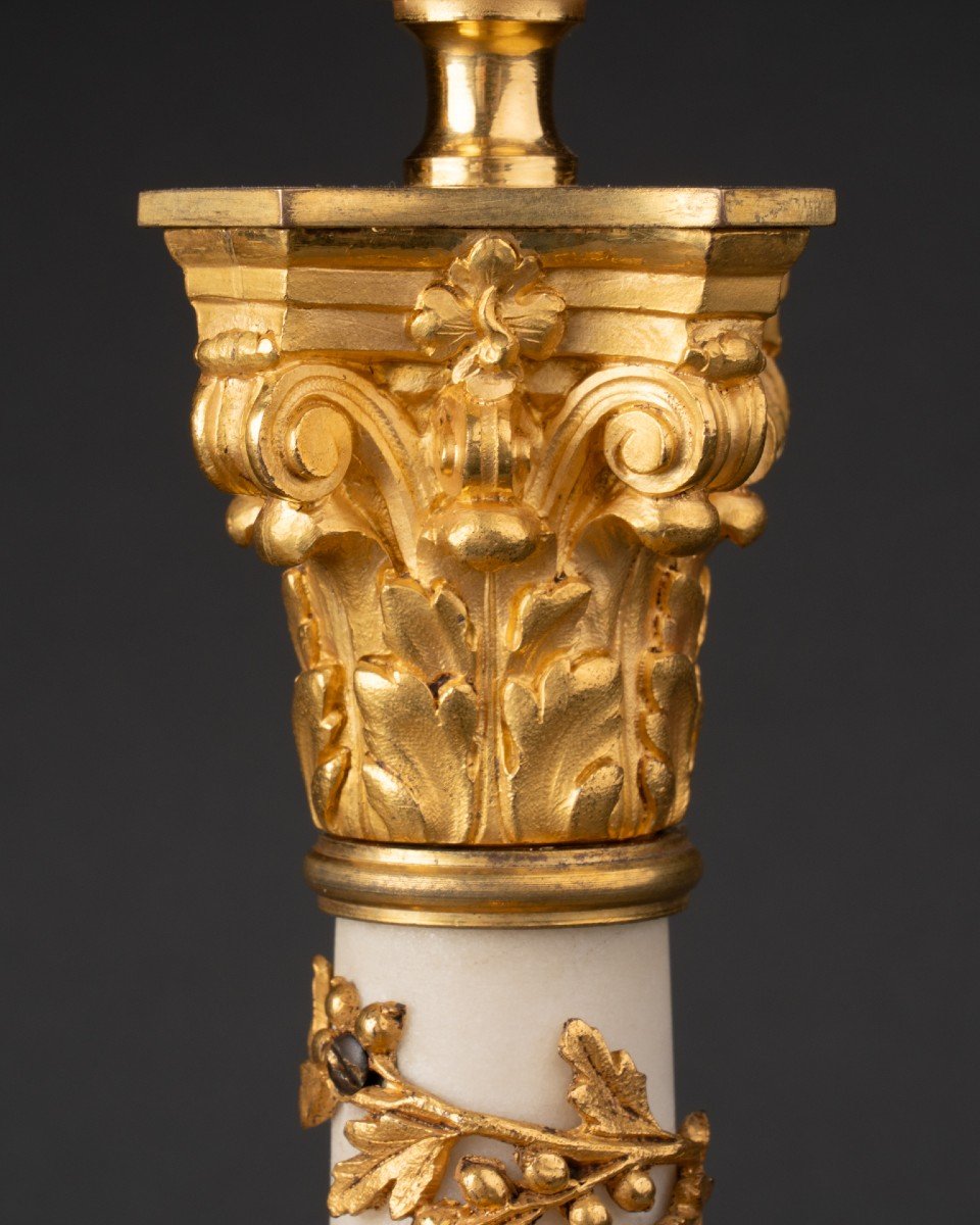 Paire de bougeoirs marbre blanc époque Louis XVI fin du XVIII ème siècle-photo-1