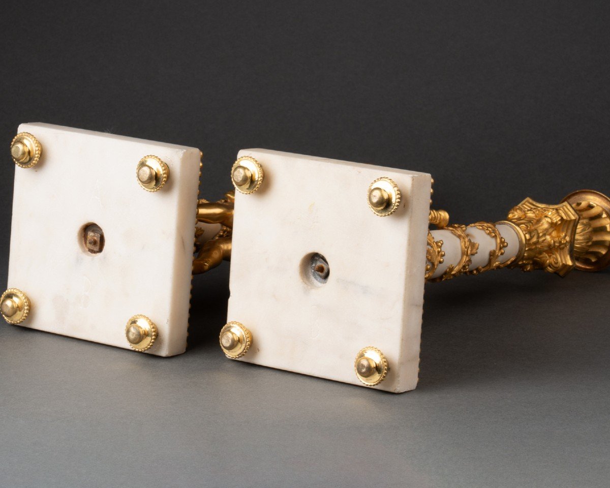 Paire de bougeoirs marbre blanc époque Louis XVI fin du XVIII ème siècle-photo-8