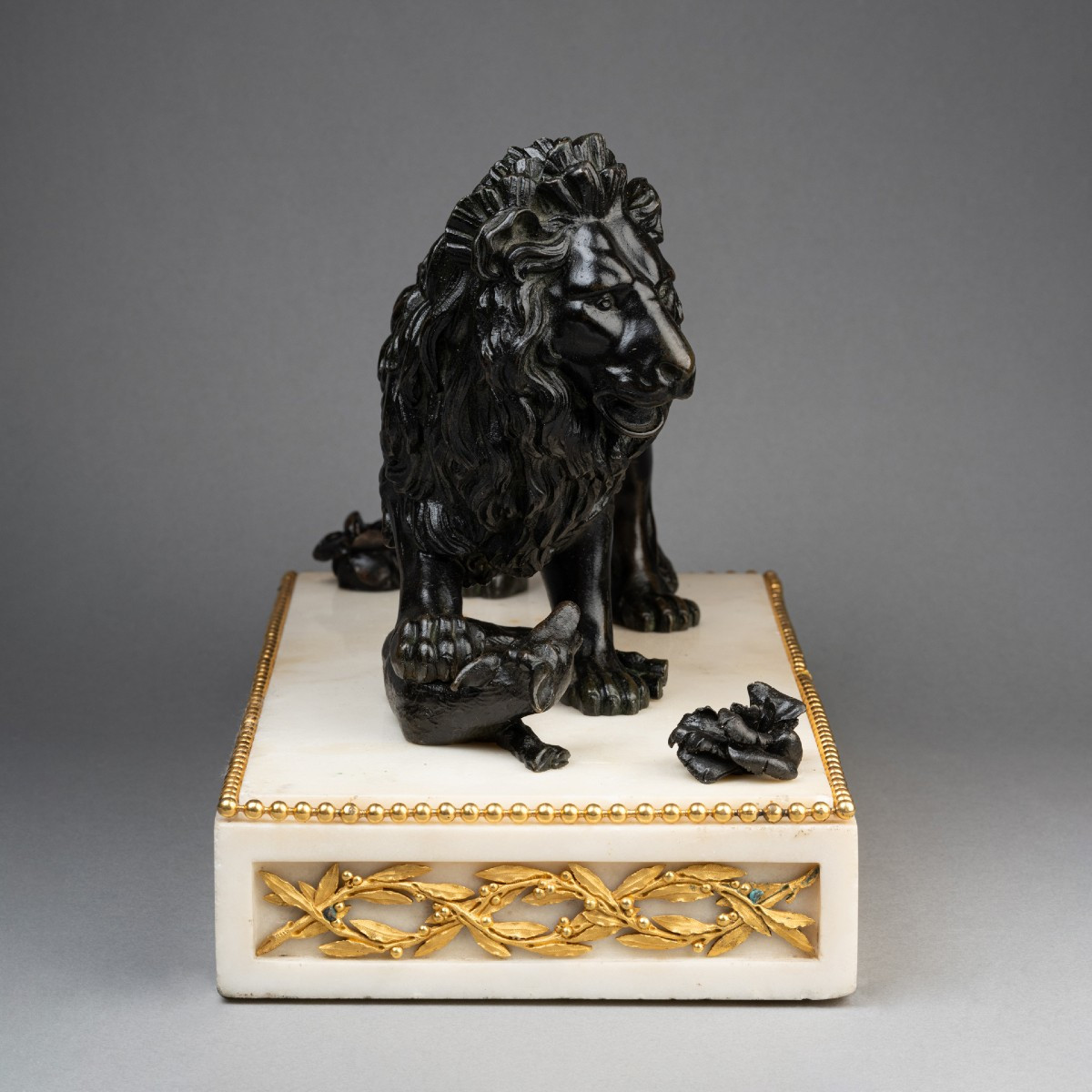 Plaque à papier bronze et marbre époque Louis XVI fin XVIII° siècle-photo-3
