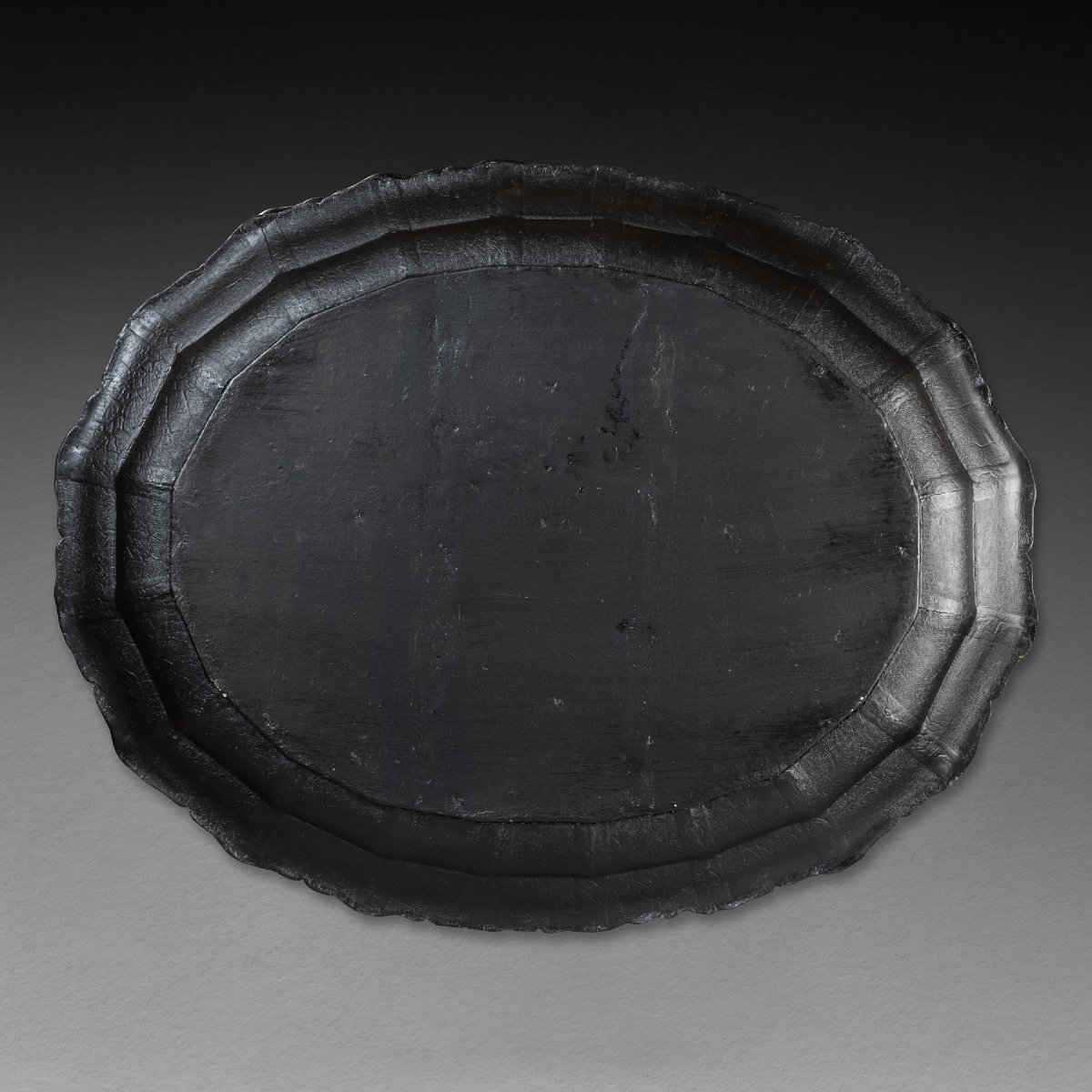 18th-century Venetian Lacquer Tray-photo-2
