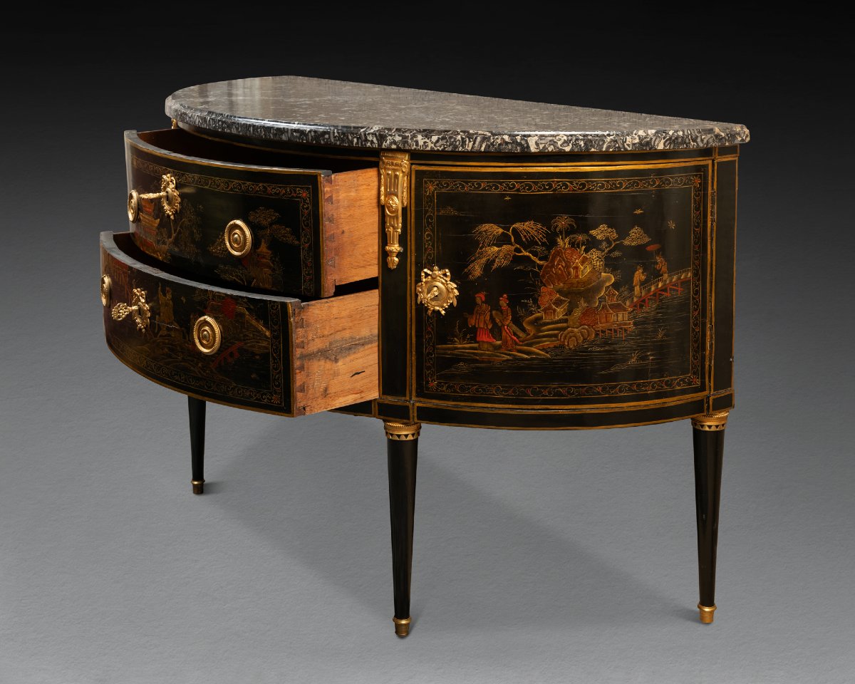 Commode en vernis martin époque Louis XVI signée "RUBESTUCK"-photo-3