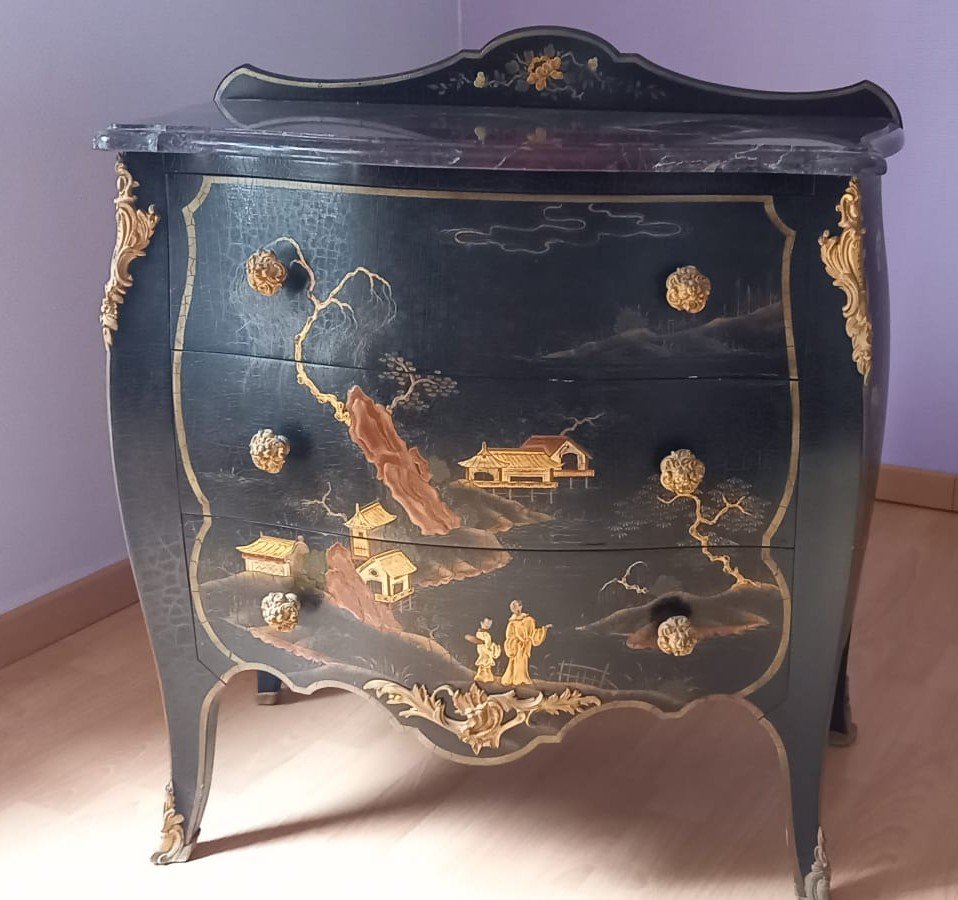 Lacquered Chest Of Drawers From Gv Pillinini