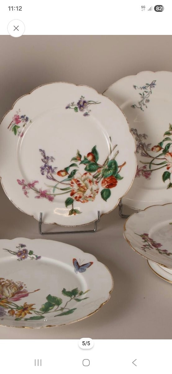 Serie d assiettes en porcelaine de Paris-photo-1