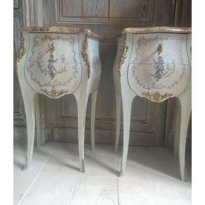 Paire de chevets peints décor au singe