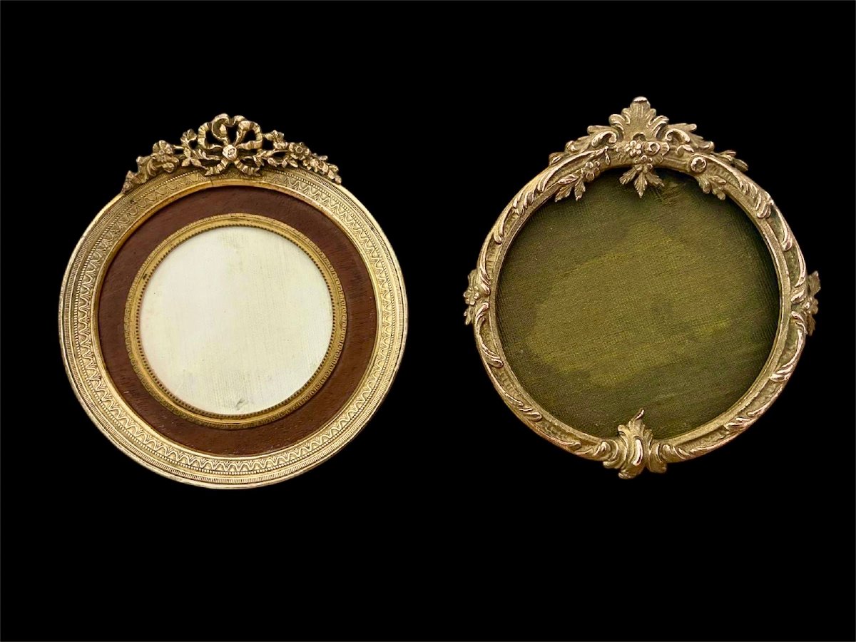 Set Of 2 Bronze Frames From The 19th Century