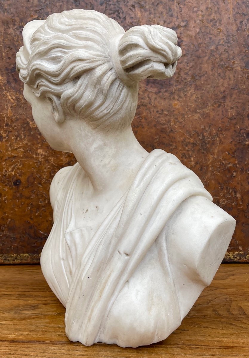 Sculpture En Marbre. Buste De Femme à l'Antique.-photo-3