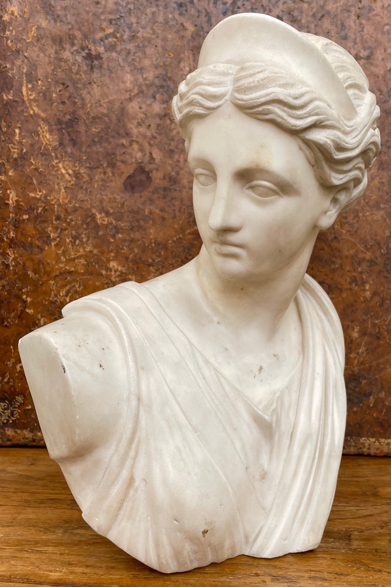 Sculpture En Marbre. Buste De Femme à l'Antique.-photo-8