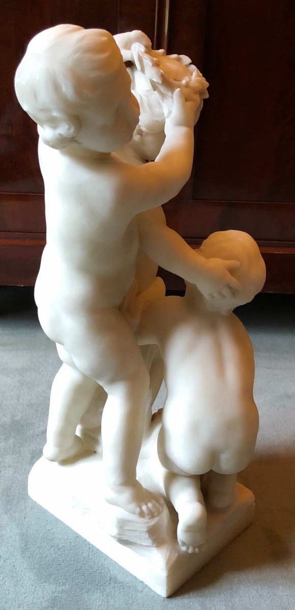 Carrara Marble Sculpture. Crowned Innocence-photo-2