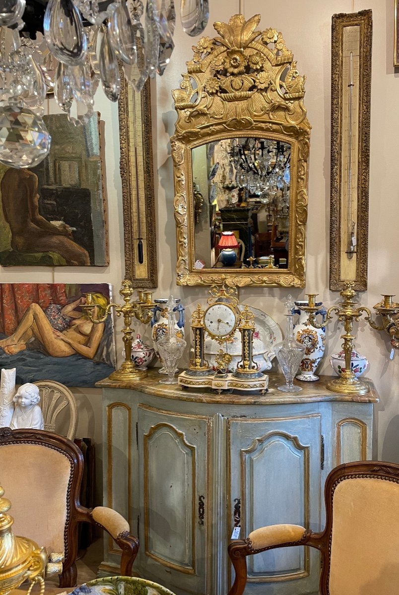 Buffet Galbé Louis XV En Bois Laqué.-photo-6