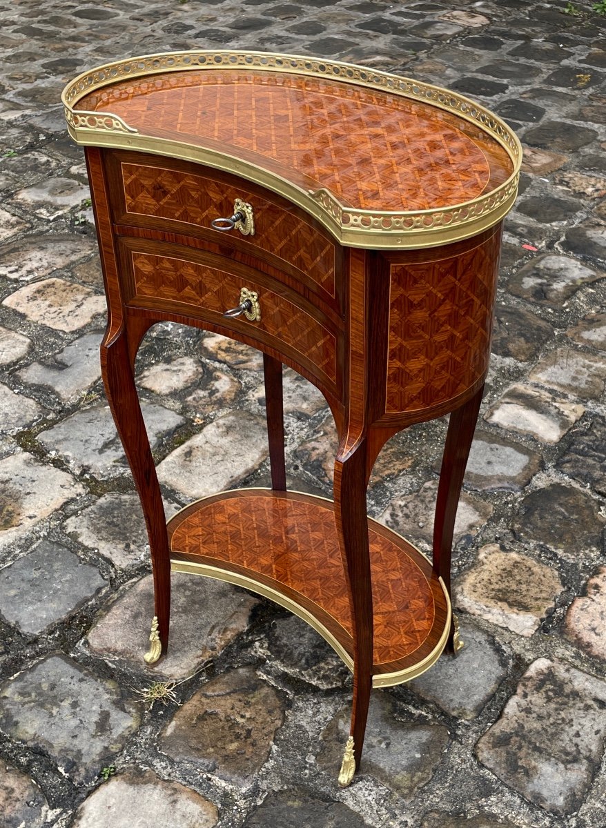 Transition Style Kidney Table, Inlaid On All Sides-photo-1