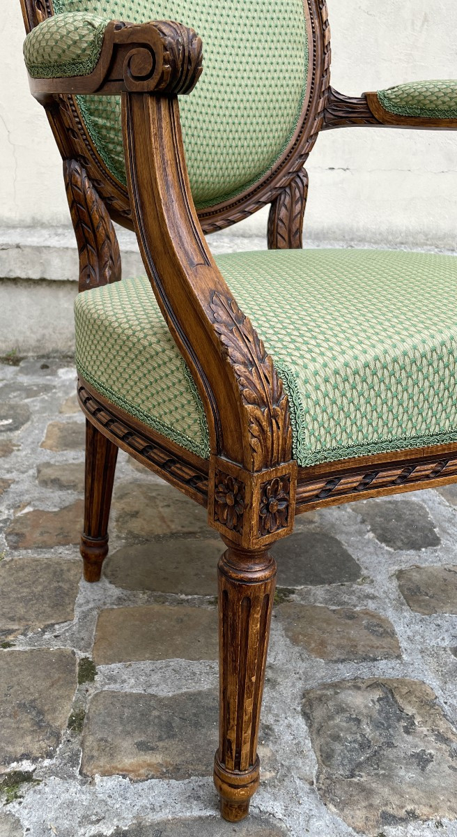 Pair Of Louis XVI Style Cabriolet Armchairs-photo-4