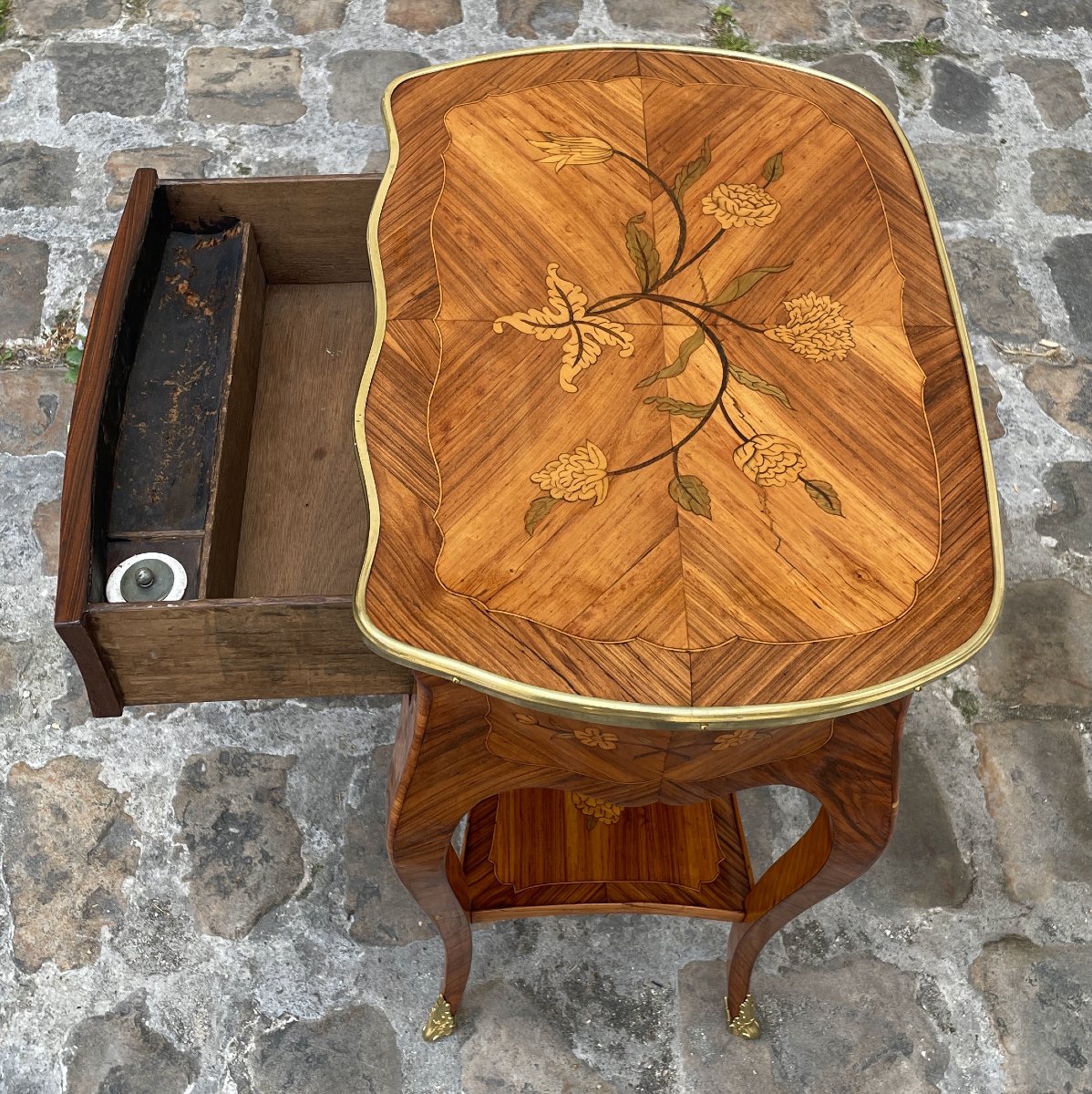 Louis XV Coffee Table With Inlay On All Sides -photo-6
