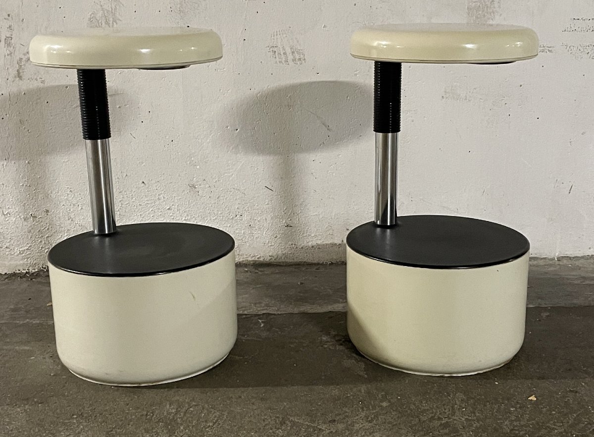 Paire de Tabourets : Modèle Golf, par Roberto Lucci & Paolo Orlandini. Editeur Velca Legnano 