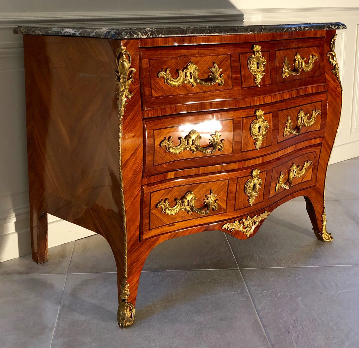 Commode d'époque Louis XV Estampillée J.c. Ellaume-photo-3