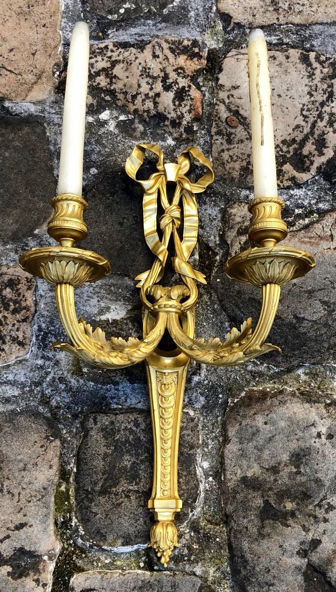 Deux Paires d'Appliques Louis XVI, En Bronze Doré-photo-1