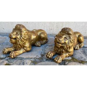 Sculptures. Pair Of Lions In Carved And Gilded Wood