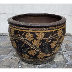 Grand cache pot de forme vasque en terre cuite vernissée