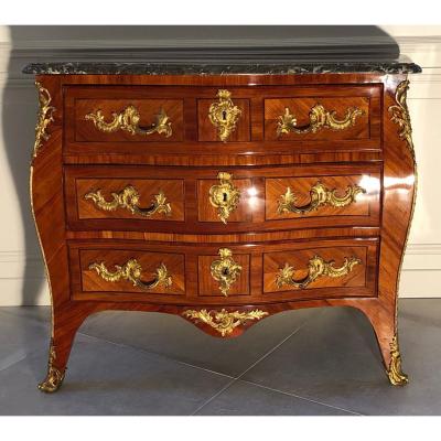 Commode d'époque Louis XV Estampillée J.c. Ellaume