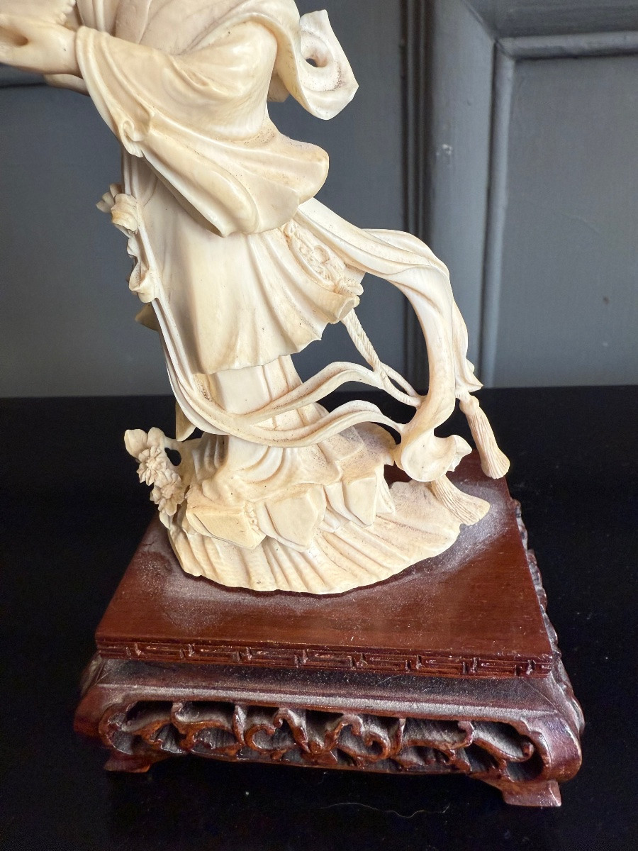 Ivory Representing A Dancer - China 20th Century -photo-5