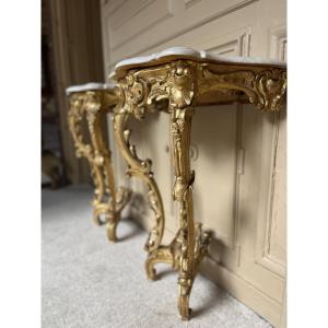 Paire des Consoles d’Epoque Louis XV en Bois Doré XVIIIe