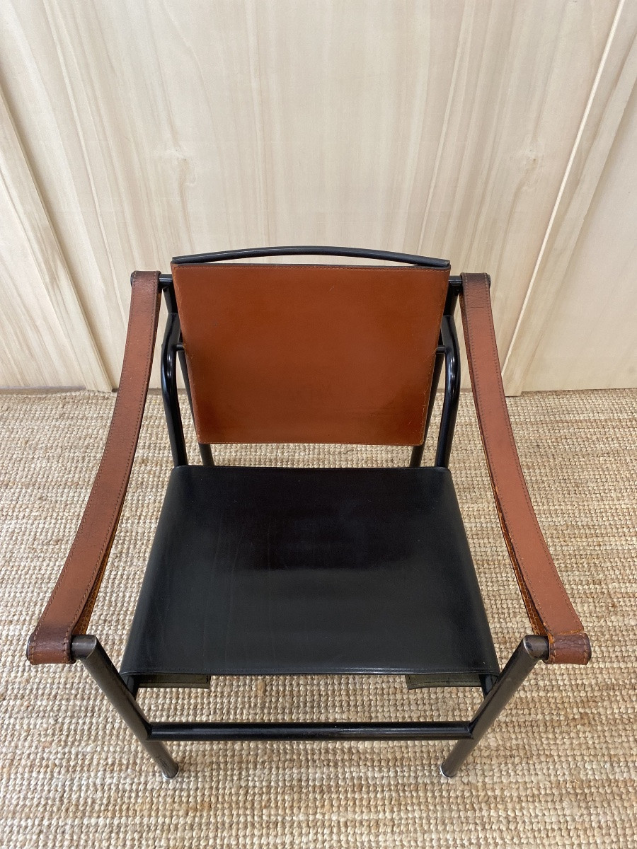 LC1 Fauteuil dossier basculant cuir - Bicolore - Cassina -photo-3