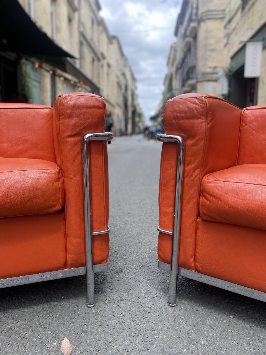 Pair Of Lc2 Le Corbusier Armchairs By Cassina-photo-5