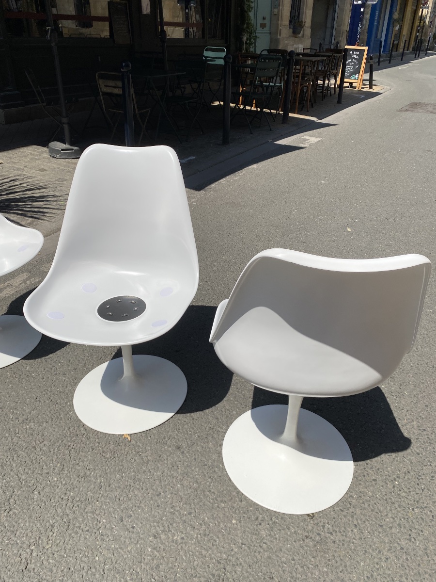 Chaises Tulipes d'Eero Saarinen pour Knoll -photo-3