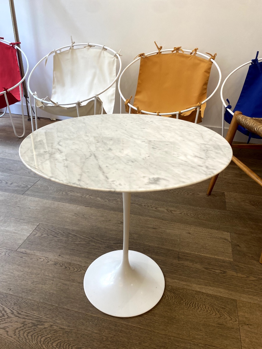"tulip" Side Table - Statuarietto Marble - Eero Saarinen, For Knoll