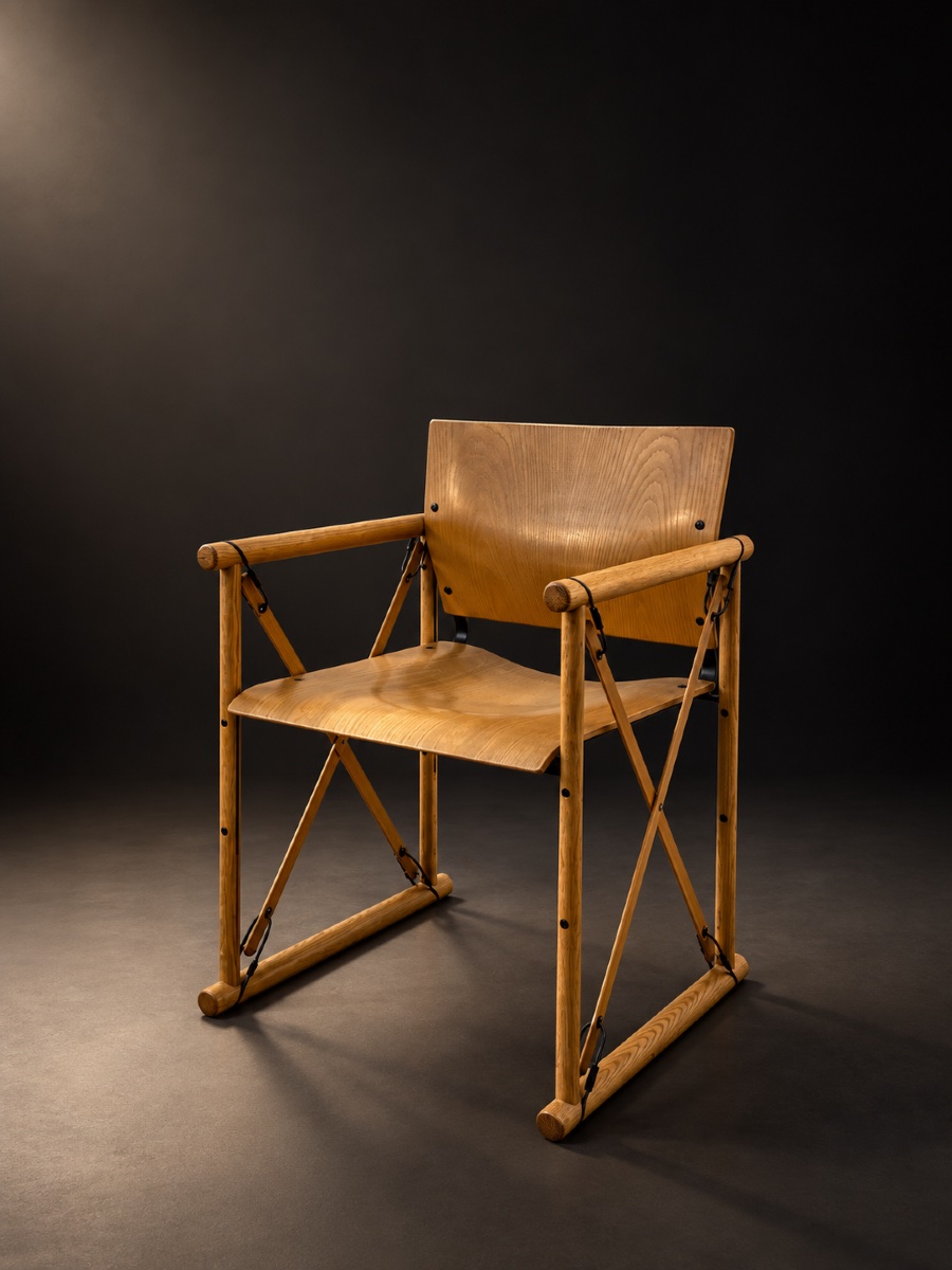 Modern Italian Chair Made Of Wood And Metal-photo-4