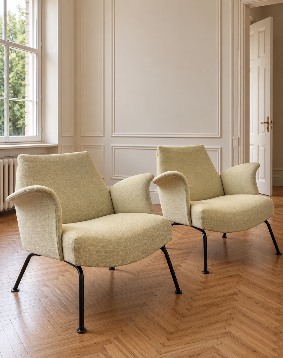 Pair Of Sand-colored Wool Armchairs - France - 1950s-photo-3