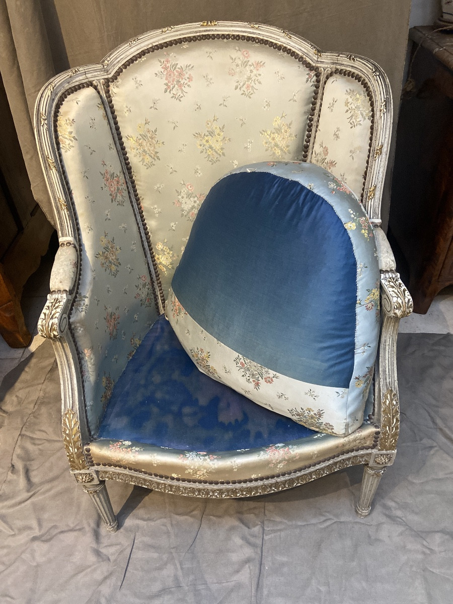 Chair -photo-1