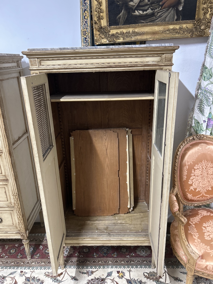 Armoire ancienne de style LXVI-photo-1