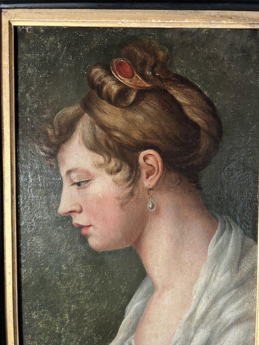 Portrait de jeune femme de profil - Ecole française Néoclassique, vers 1800-1830-photo-2