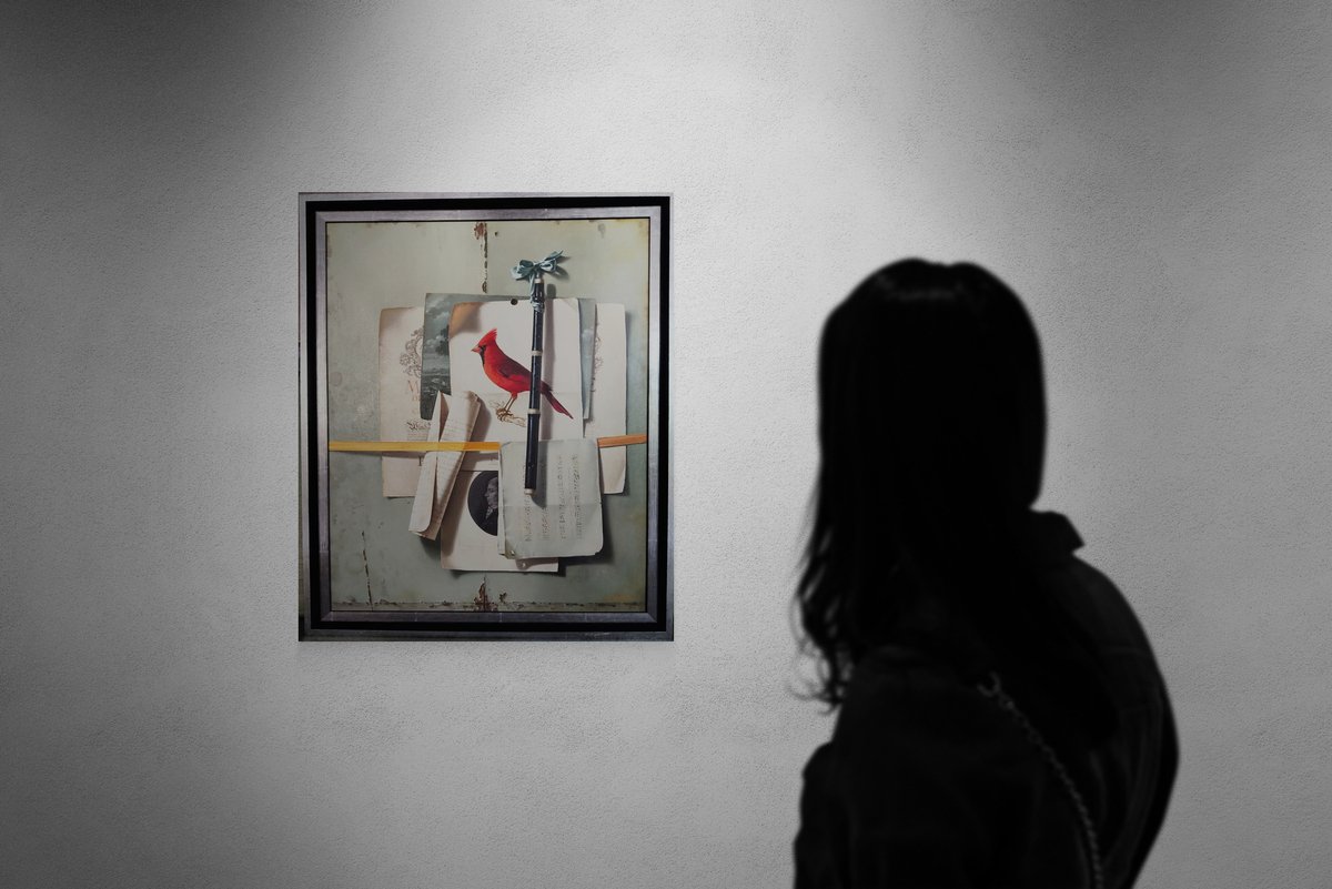 Nature morte avec flûte et cardinal rouge, Peinture à l’huile sur toile par Jean Grimal-photo-7