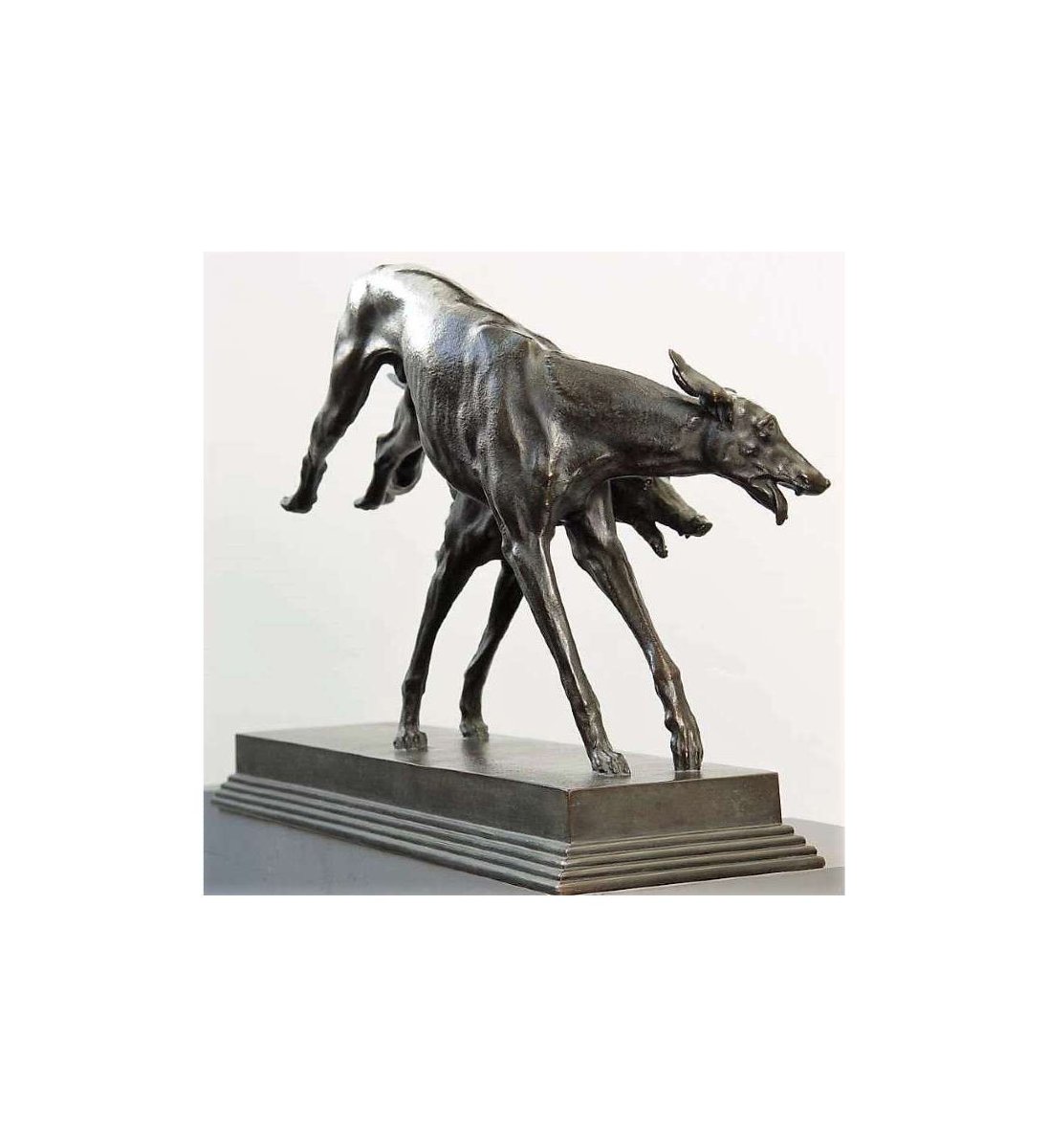 Otto Hofner — (1879-1946)+ Bronze Cast, Racing Greyhounds-photo-3
