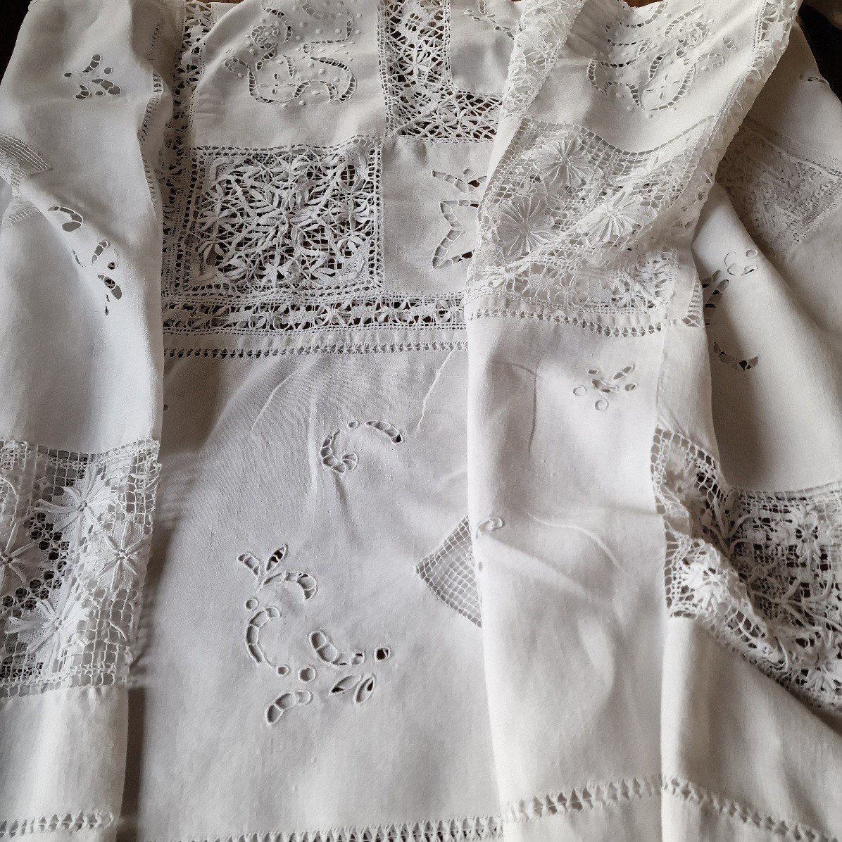 NAPPE NIII EXECUTEE A L MAIN -  BRODERIE ET DENTELLE - BLANCHE-photo-3