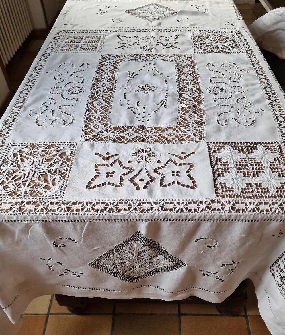 Niii Hand Made Tablecloth - Lace, Embroidery And Lace - White