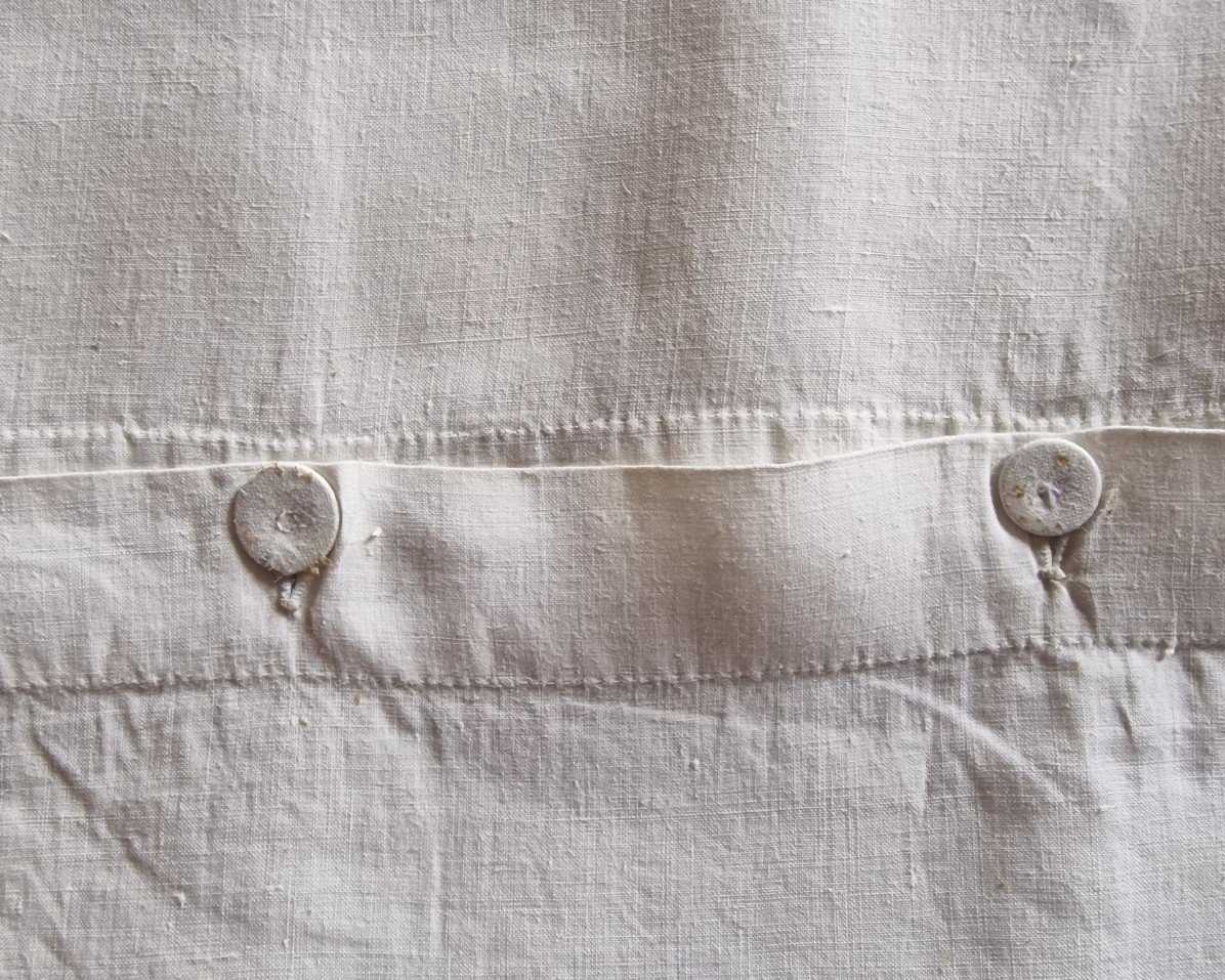 Decorative Pillowcase - Lace, Silk And Embroidery Under Crown 19th Century-photo-1