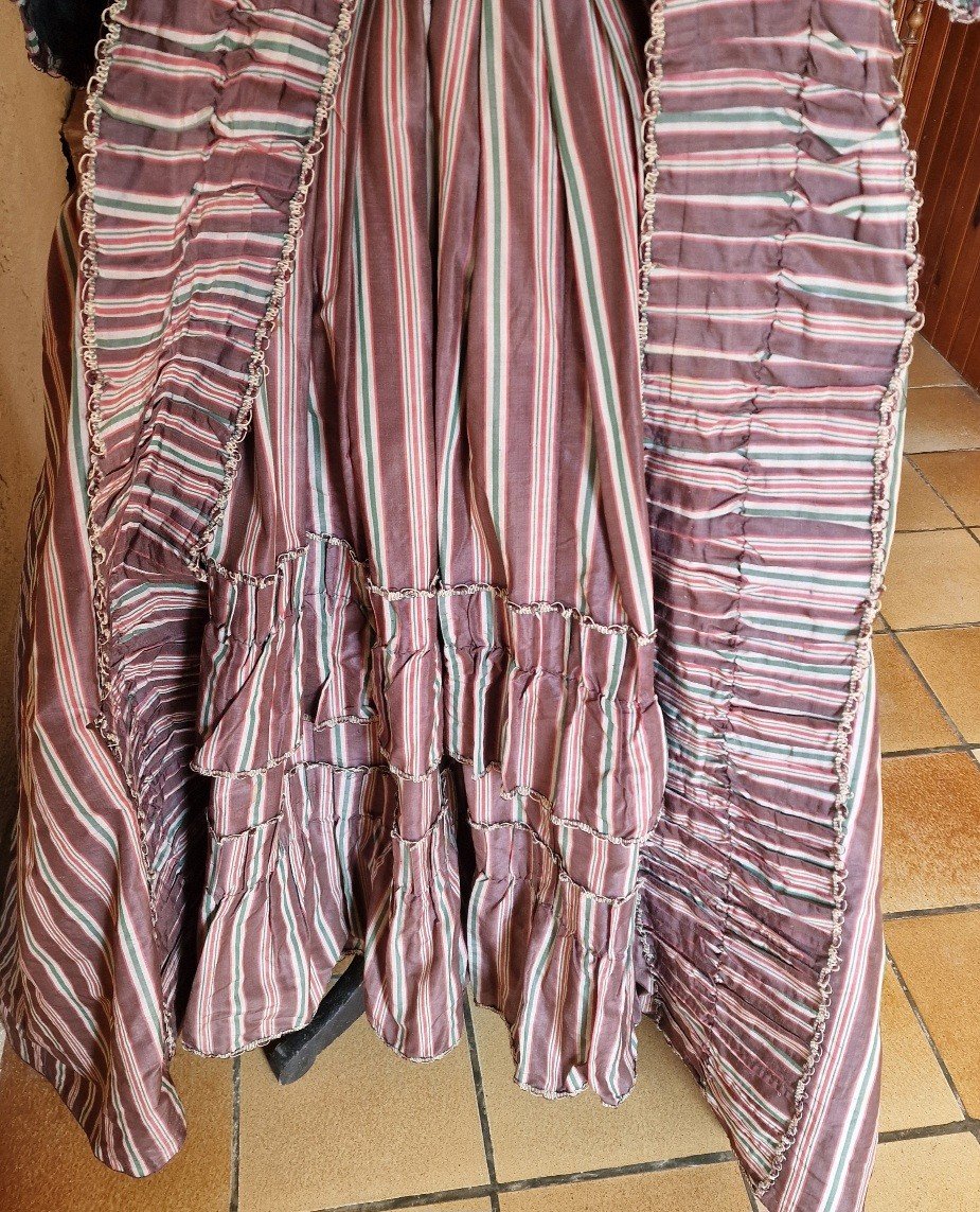 Manteau De Robe  XVIIIème Avec Son Jupon Assorti - Taffetas Raye-photo-5