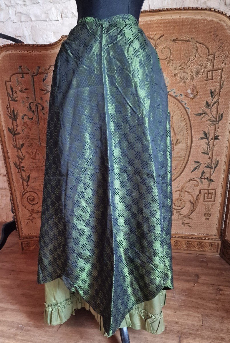 Jupe Debut  XIXème Siecle - Soie Et Satin - Couleur Verte-photo-2